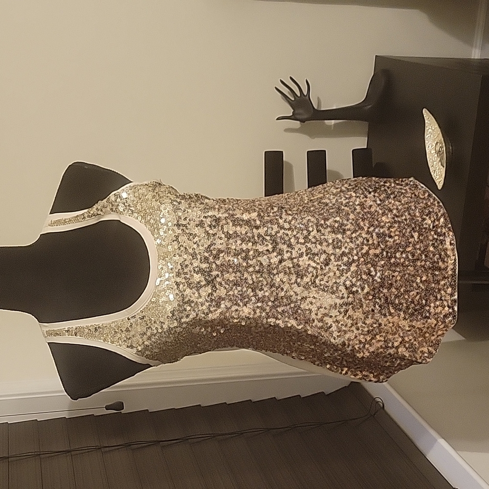 Gold sequins tank top